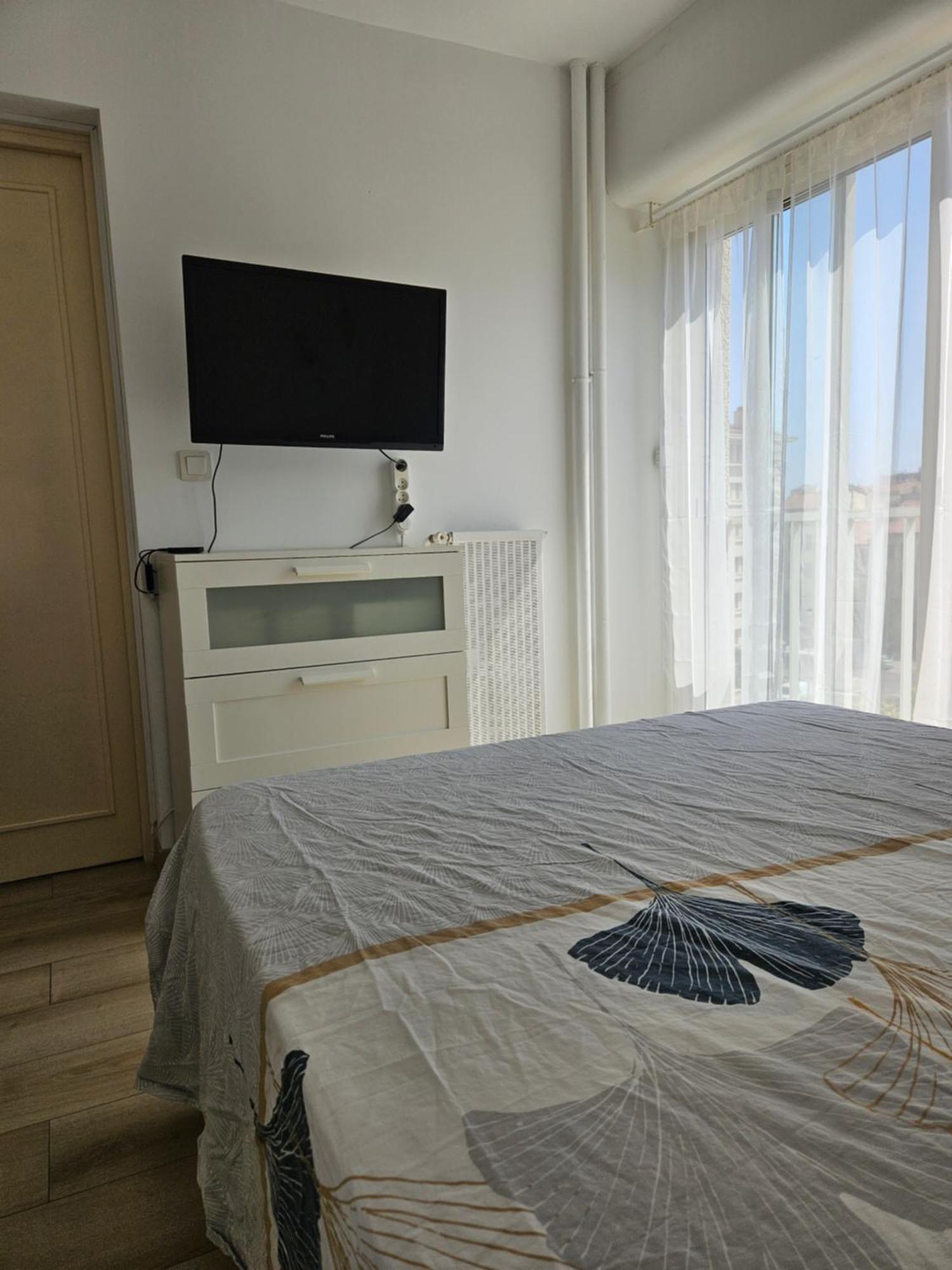 Chambre En Colocation Fille, Proche Mer, Climatisation Тулон Экстерьер фото