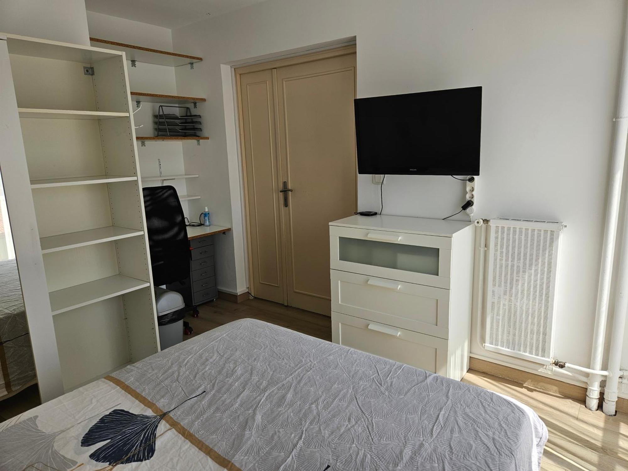 Chambre En Colocation Fille, Proche Mer, Climatisation Тулон Экстерьер фото