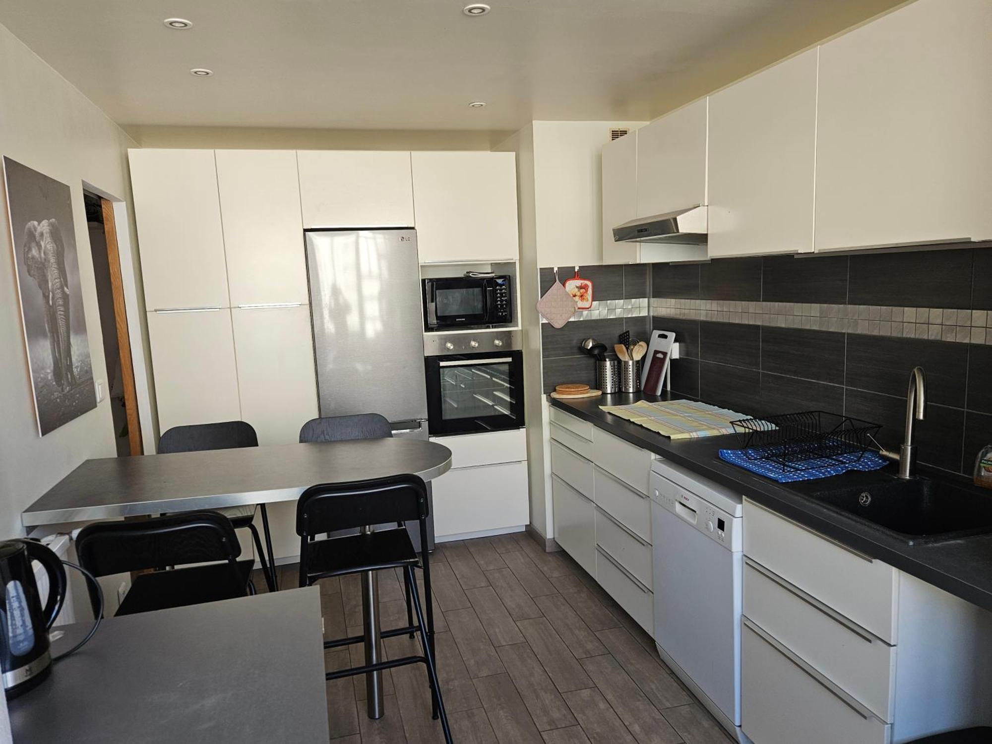 Chambre En Colocation Fille, Proche Mer, Climatisation Тулон Экстерьер фото