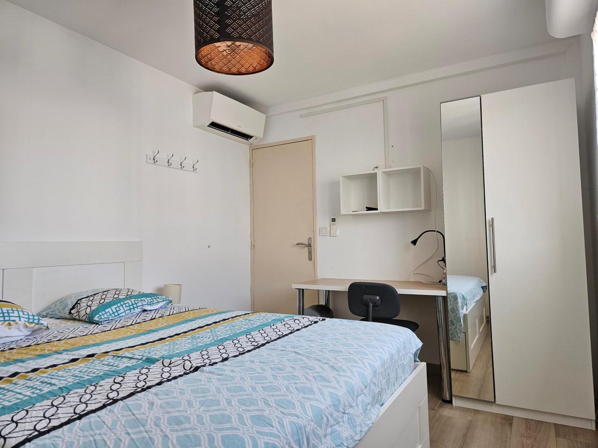 Chambre En Colocation Fille, Proche Mer, Climatisation Тулон Экстерьер фото